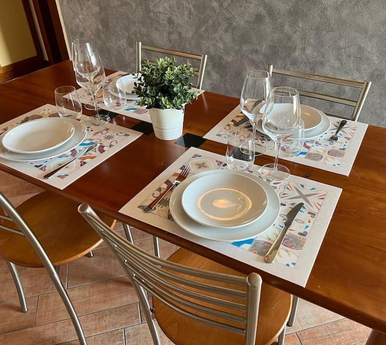 Attico In Piazza Matteotti Apartment Desenzano del Garda Ngoại thất bức ảnh