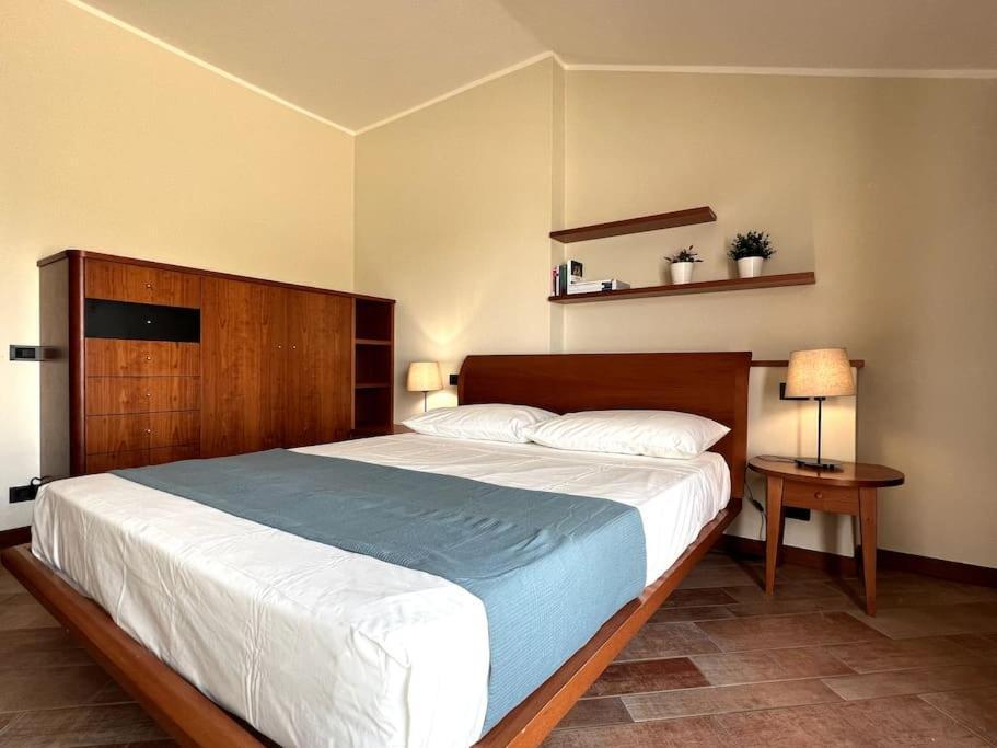 Attico In Piazza Matteotti Apartment Desenzano del Garda Ngoại thất bức ảnh