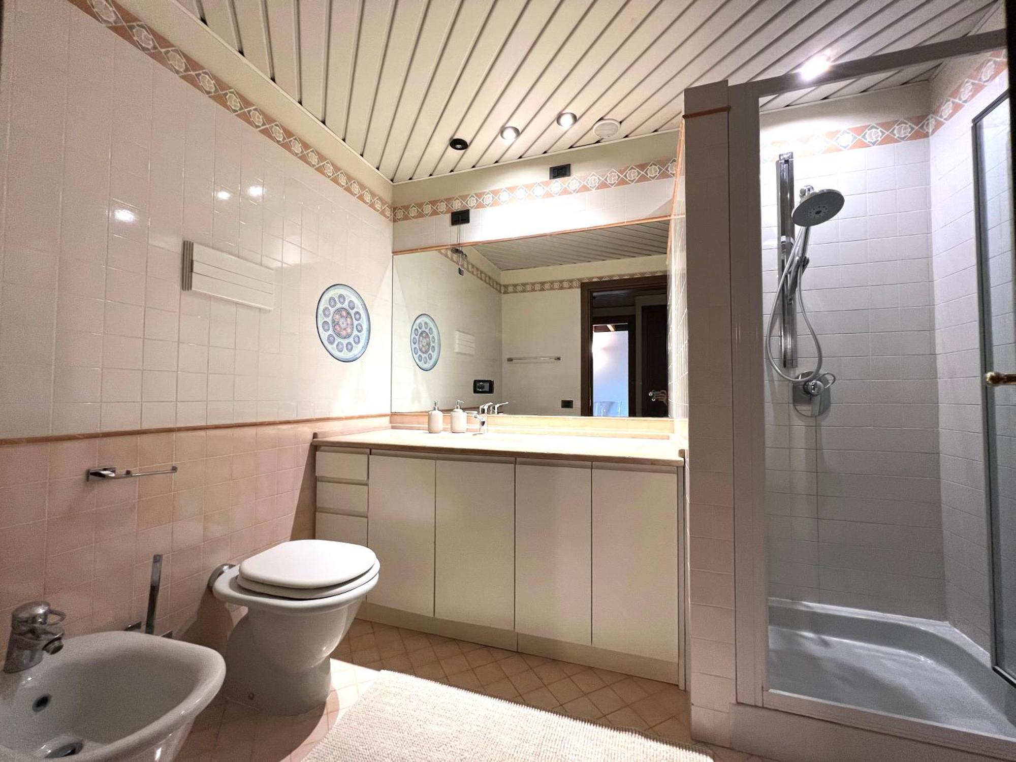 Attico In Piazza Matteotti Apartment Desenzano del Garda Ngoại thất bức ảnh