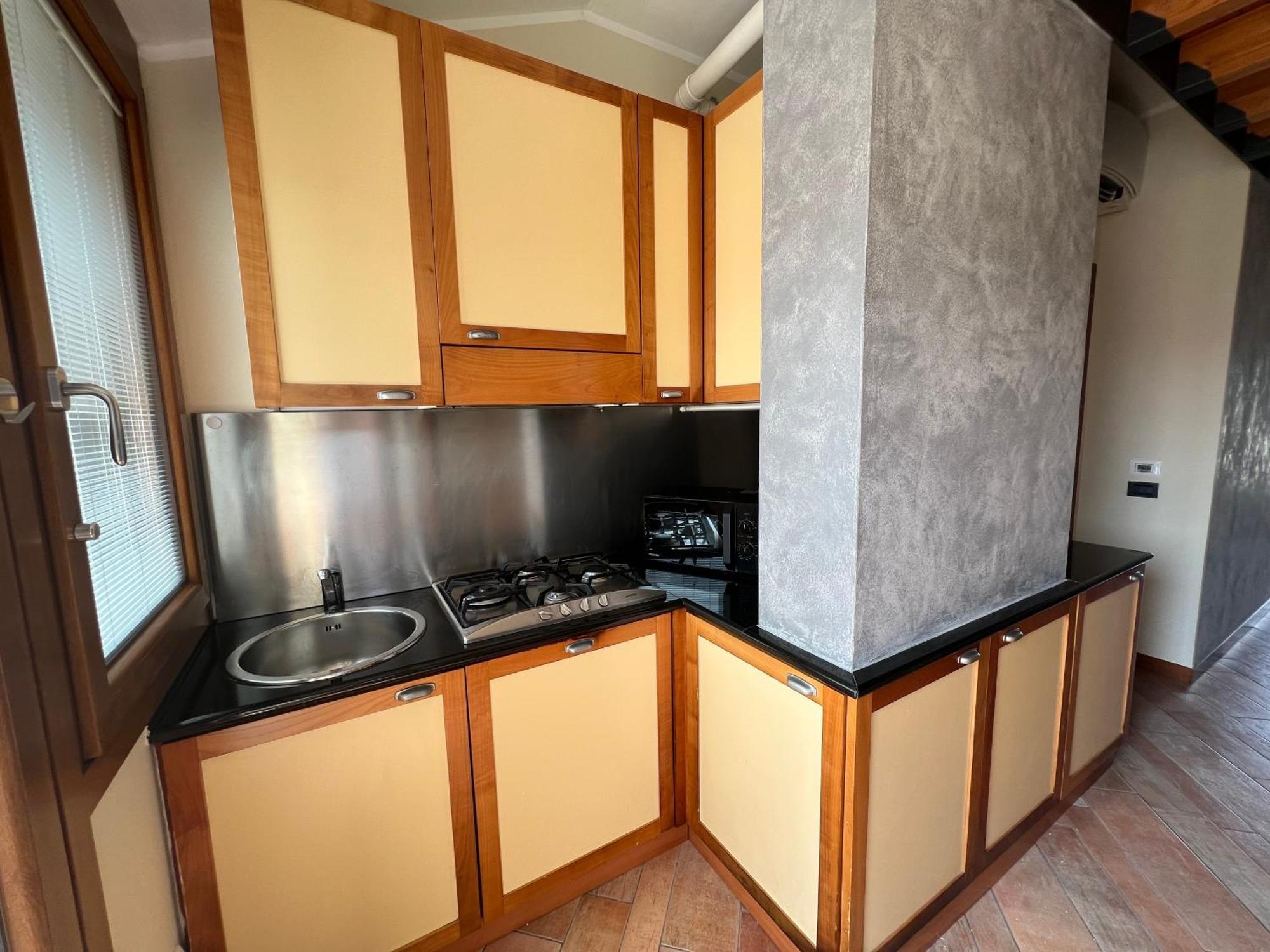 Attico In Piazza Matteotti Apartment Desenzano del Garda Ngoại thất bức ảnh