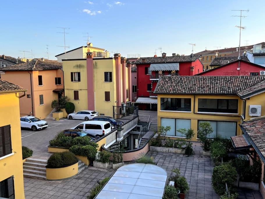 Attico In Piazza Matteotti Apartment Desenzano del Garda Ngoại thất bức ảnh
